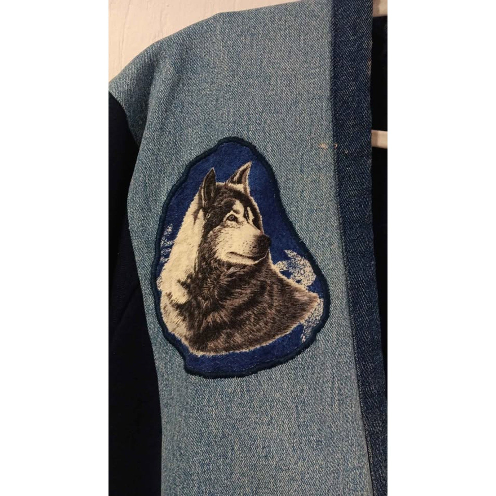 Vintage Artic Wolf Fruit of the Loom Jacket Size XL