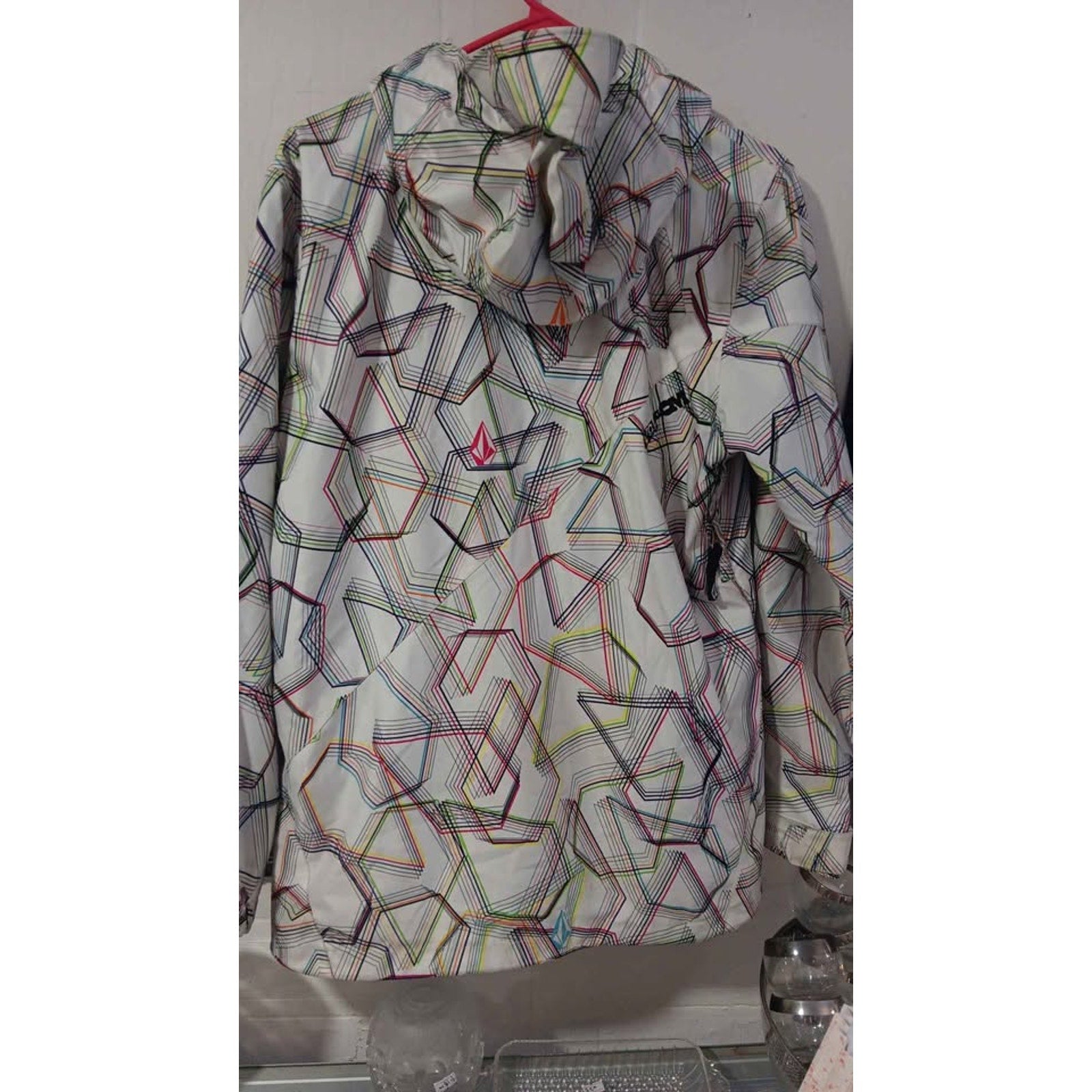 Volcom Nimbus Retro Themed Jacket  Size Medium