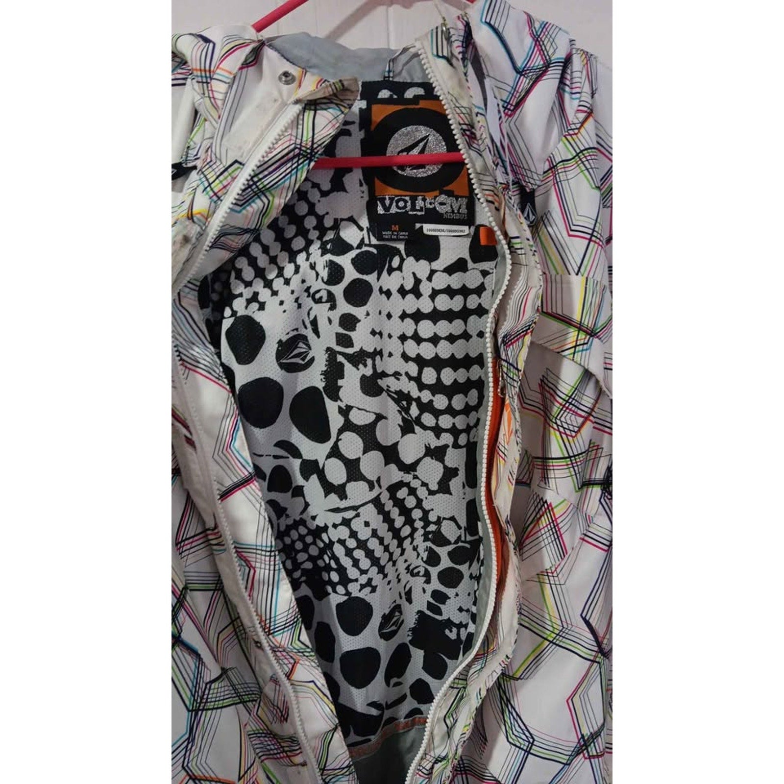 Volcom Nimbus Retro Themed Jacket  Size Medium
