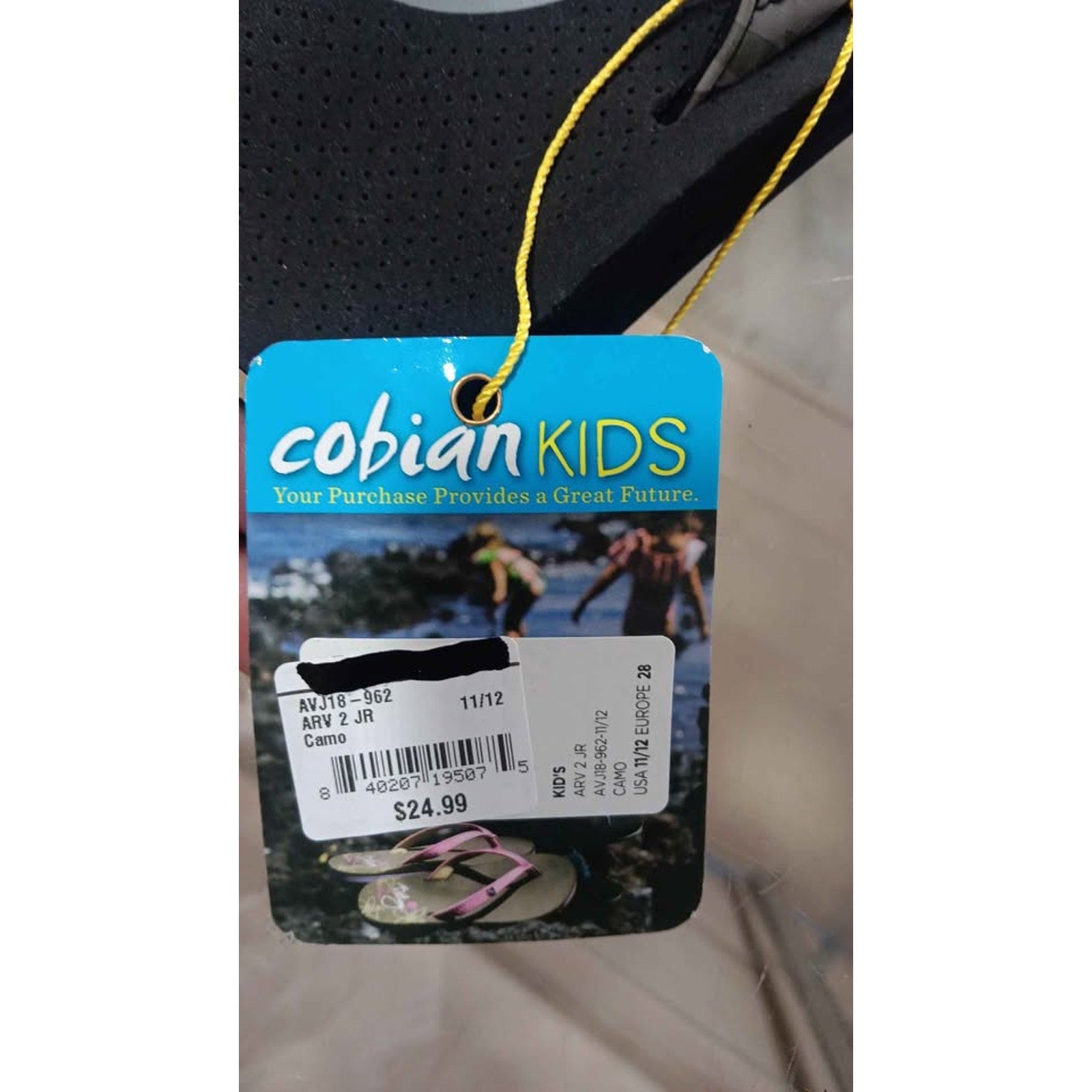 New Kids Cobian Sandals Flip Flops Camo Size 11/12