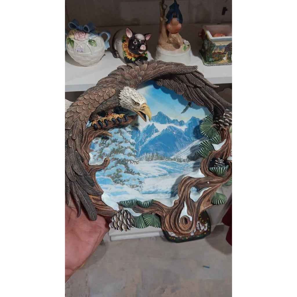 The Hamilton Collection Winter Solstice Plate Four Seasons of the Eagle 3D Plate