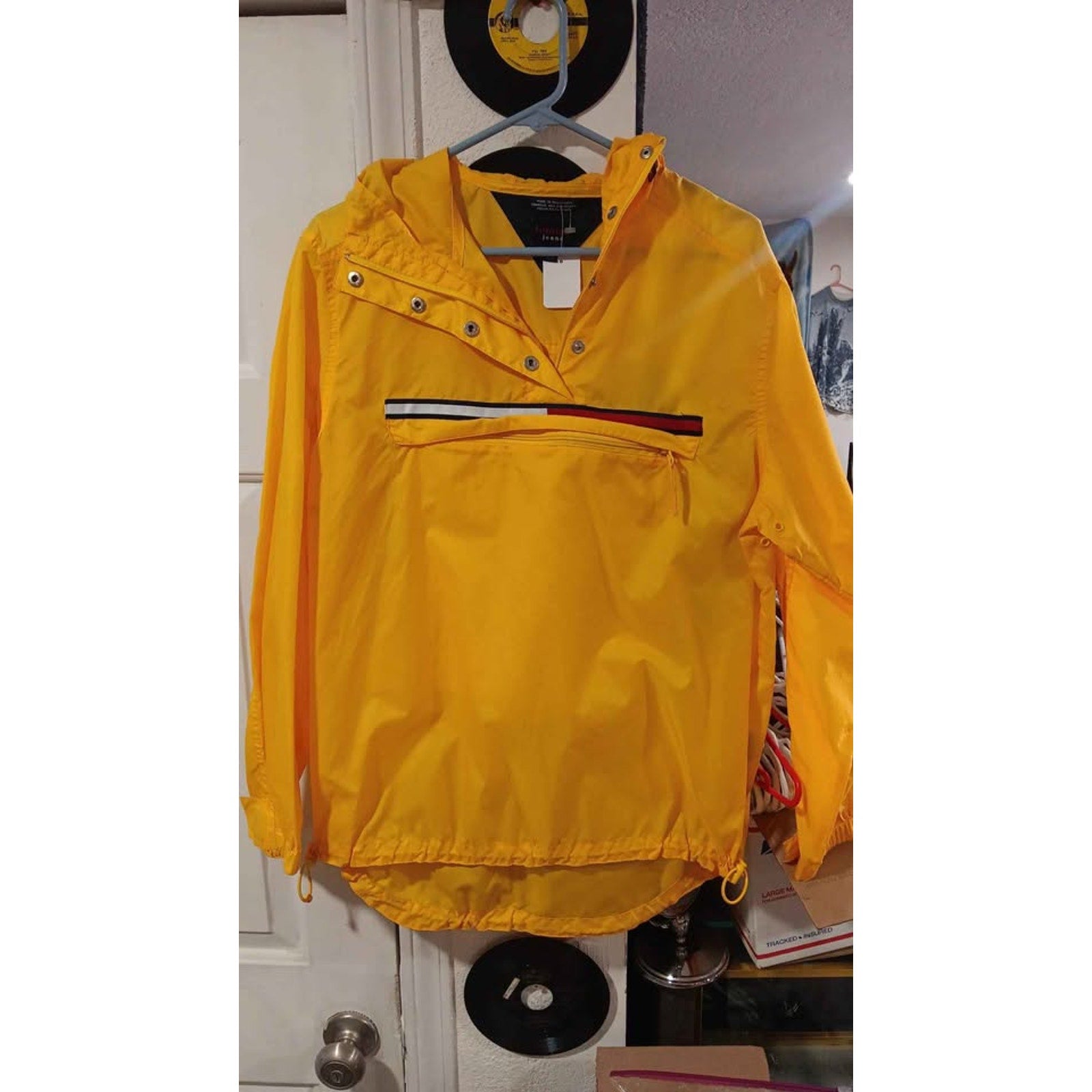 Vintage Y2K Tommy Hilfiger Tommy Jeans Windbreaker Yellow Size Medium
