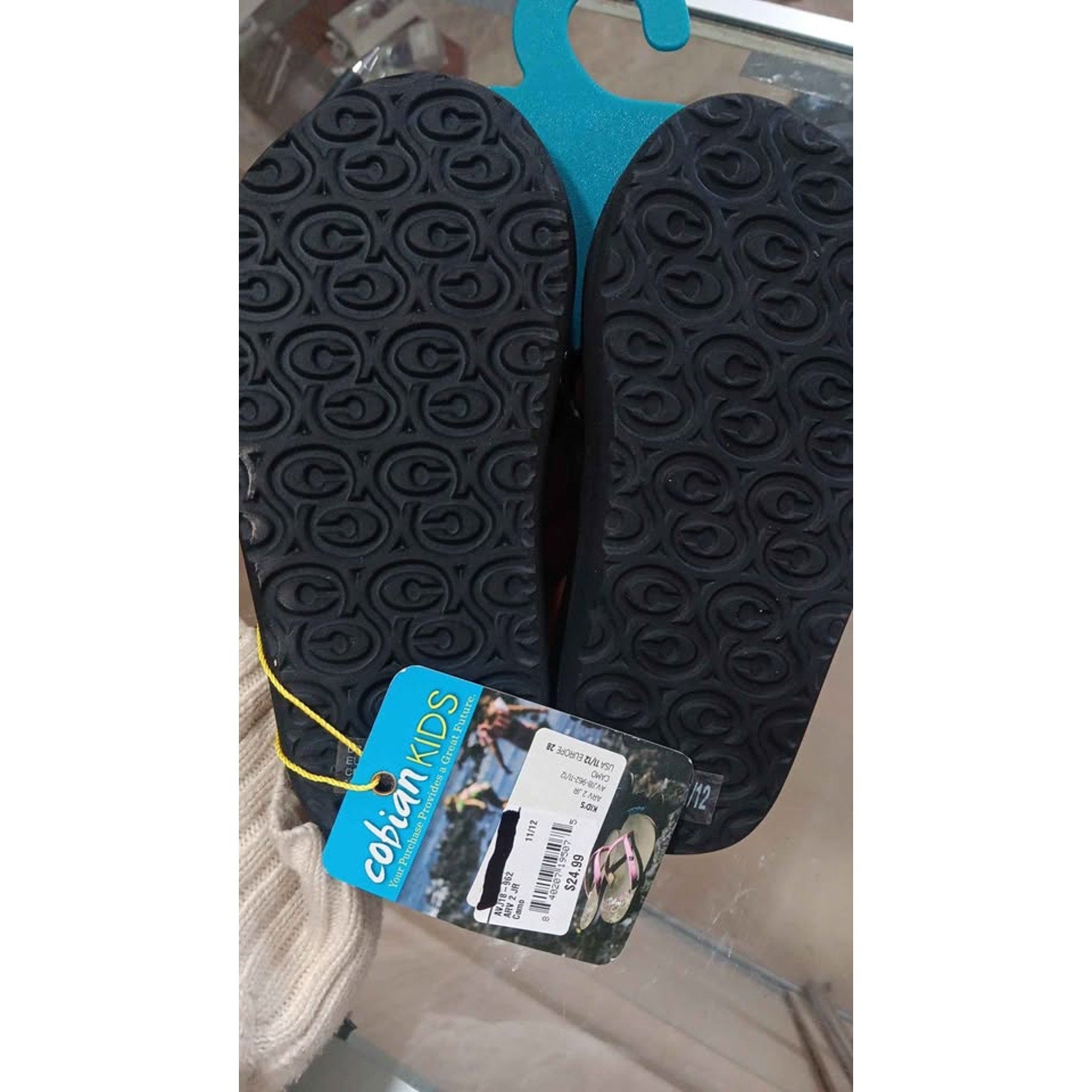 New Kids Cobian Sandals Flip Flops Camo Size 11/12